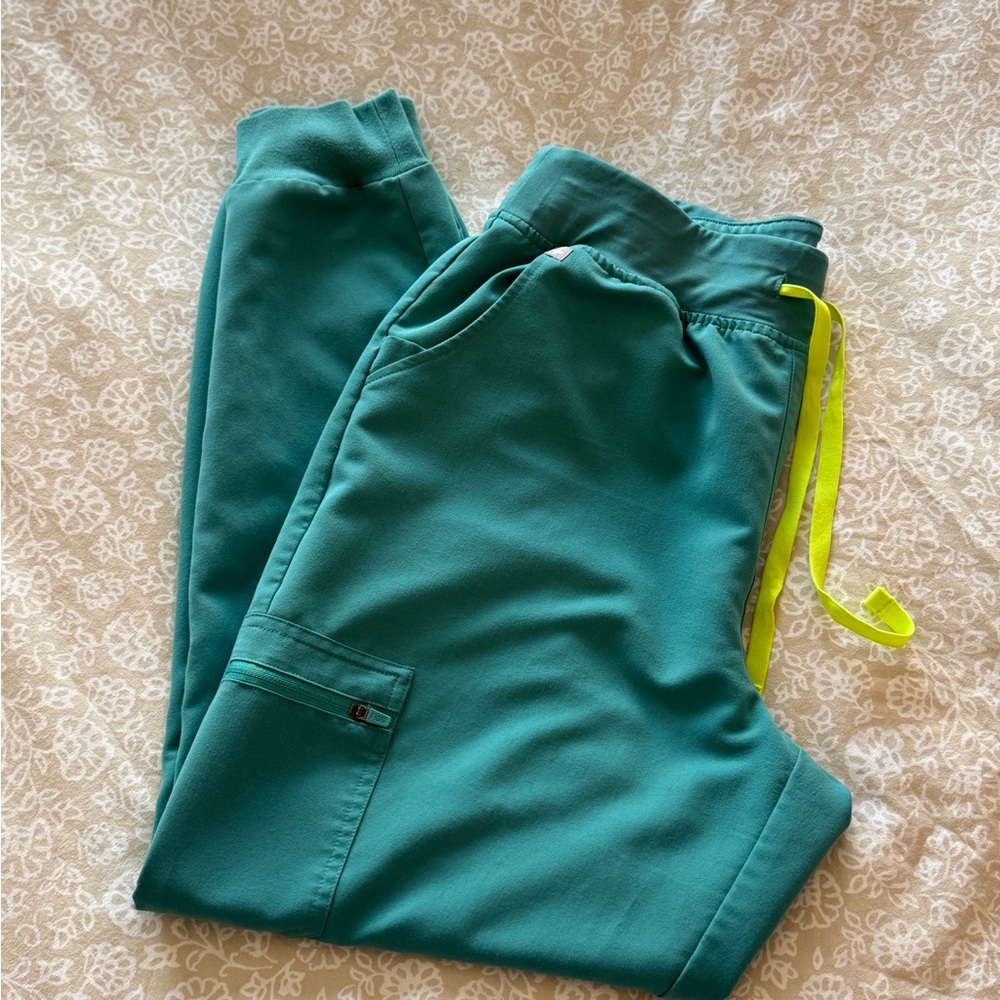 Figs Zamora Jogger Scrub Pants